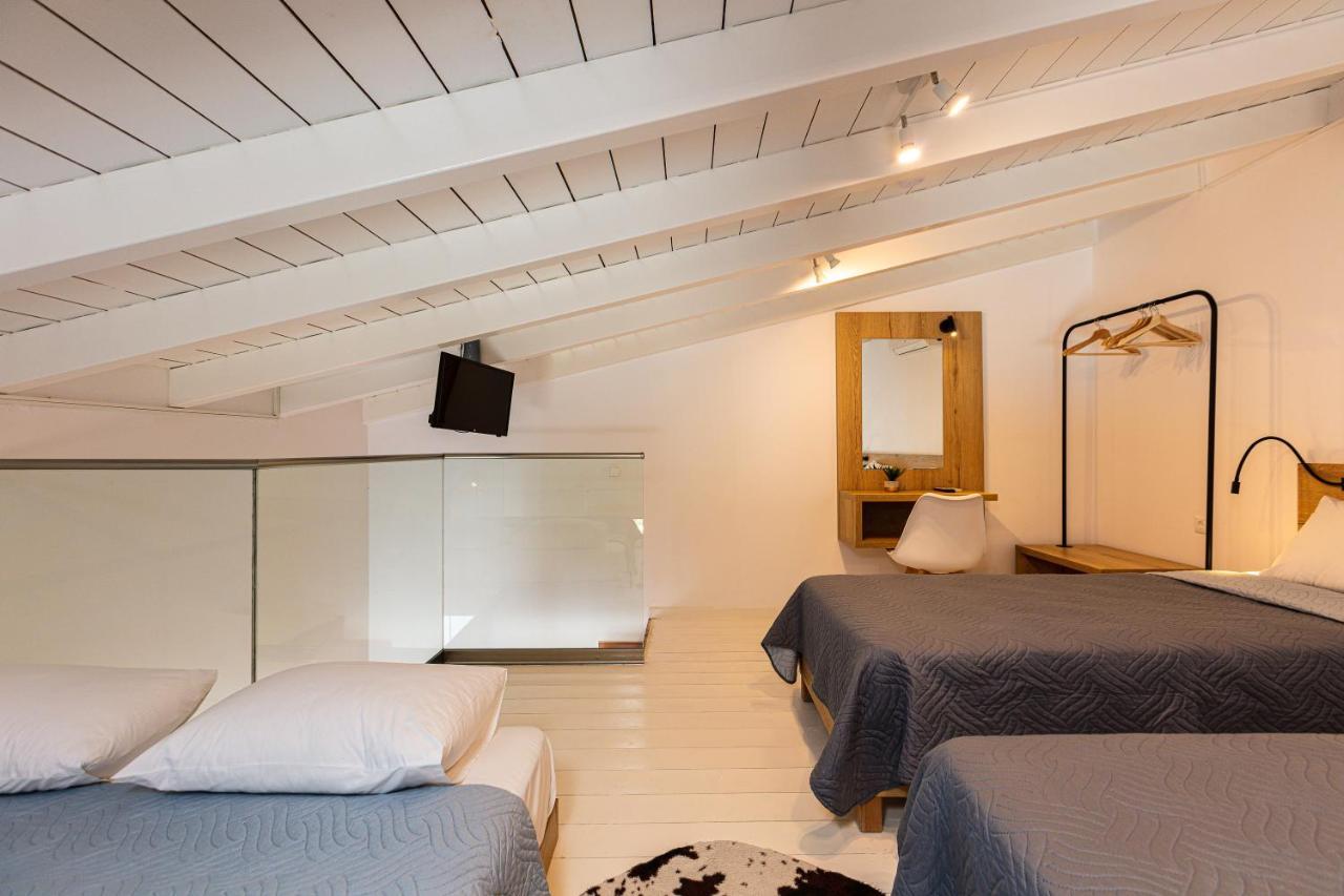 Gramvella Resort Adelianos Kampos Esterno foto